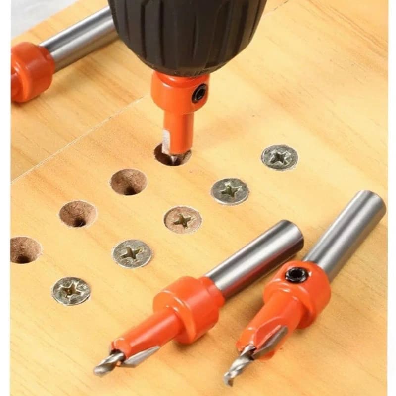 Khoan lỗ mồi bằng mũi khoan gỗ Brad-Point.
