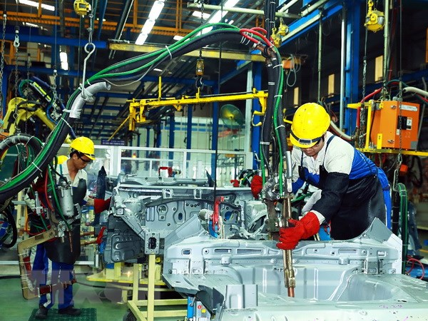  Ứng dụng của Vít Đuôi Cá COL Inox 304 trong xây dựng, công nghiệp ô tô, nội thất và trang trí, cơ khí chế tạo và điện tử.