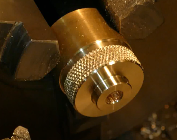 Nut-With Knurled Heads có vai trò quan trọng trong nhiều ngành như Cơ khí và chế tạo máy hay công nghiệp ô tô
