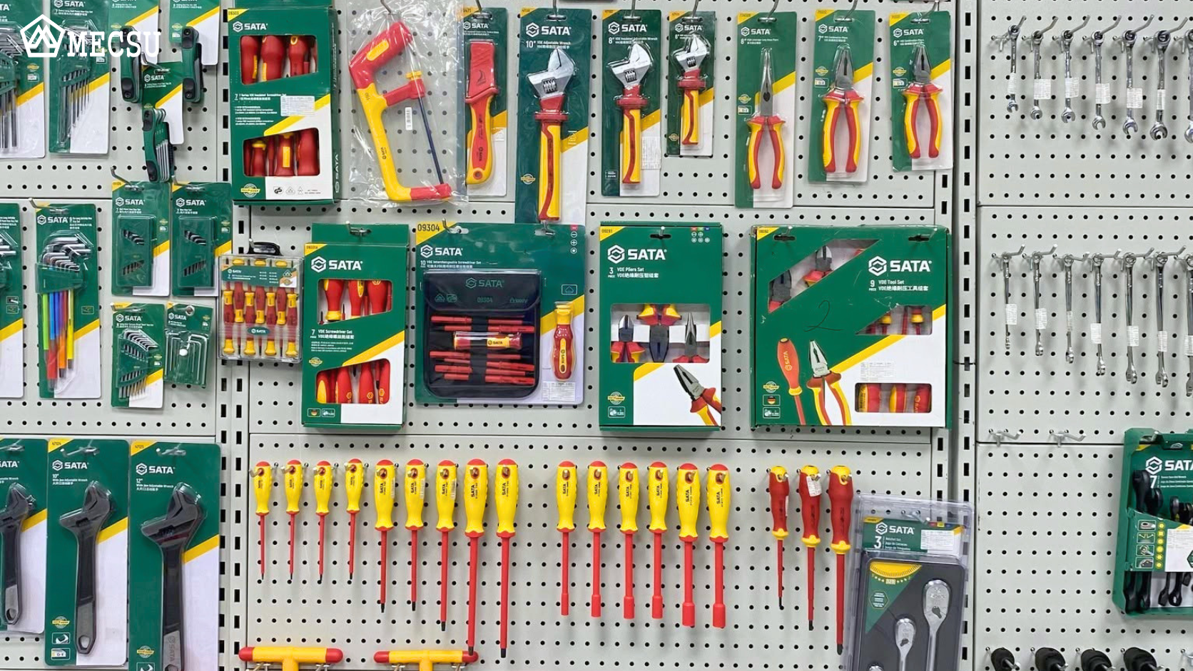 danh mục dụng cụ cầm tay có tại Mecsu